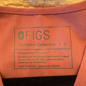 Figs SMALL Technical Collection Rose / pink / mauve Top
